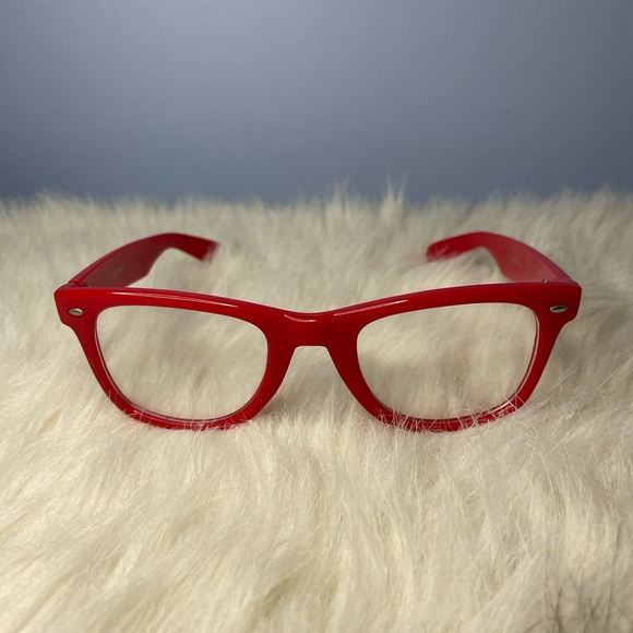 Stylish Red Glasses - Picture 3 of 3